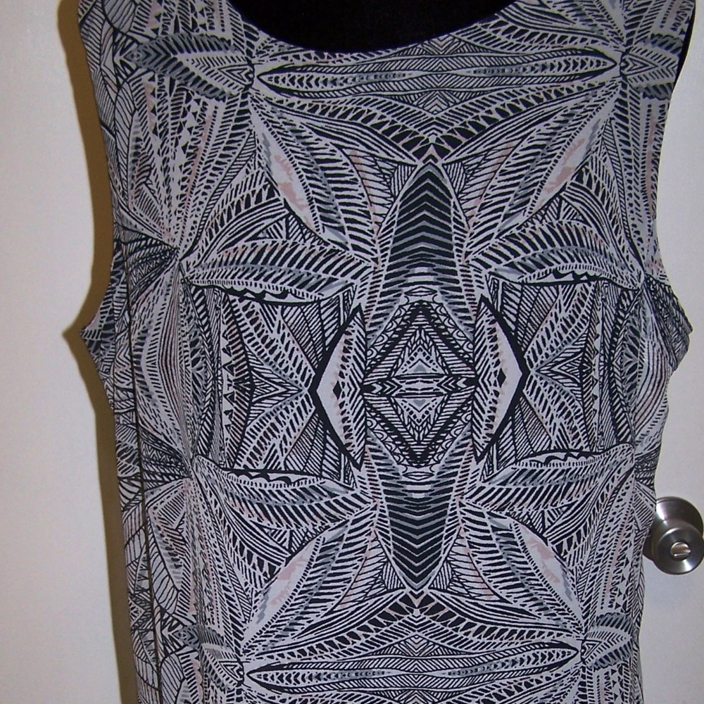 NWT Cato Black and White Contemporary Design Dress